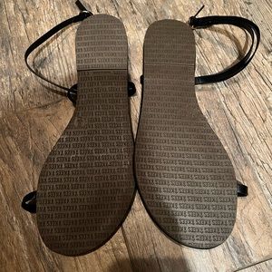 Tkees